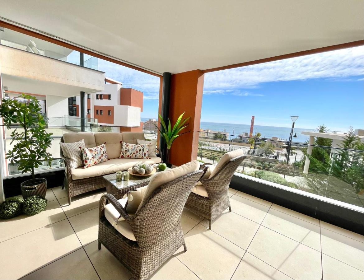 Luxury 3 Bedroom Apartment 300M From The Beach Fuengirola Exteriör bild