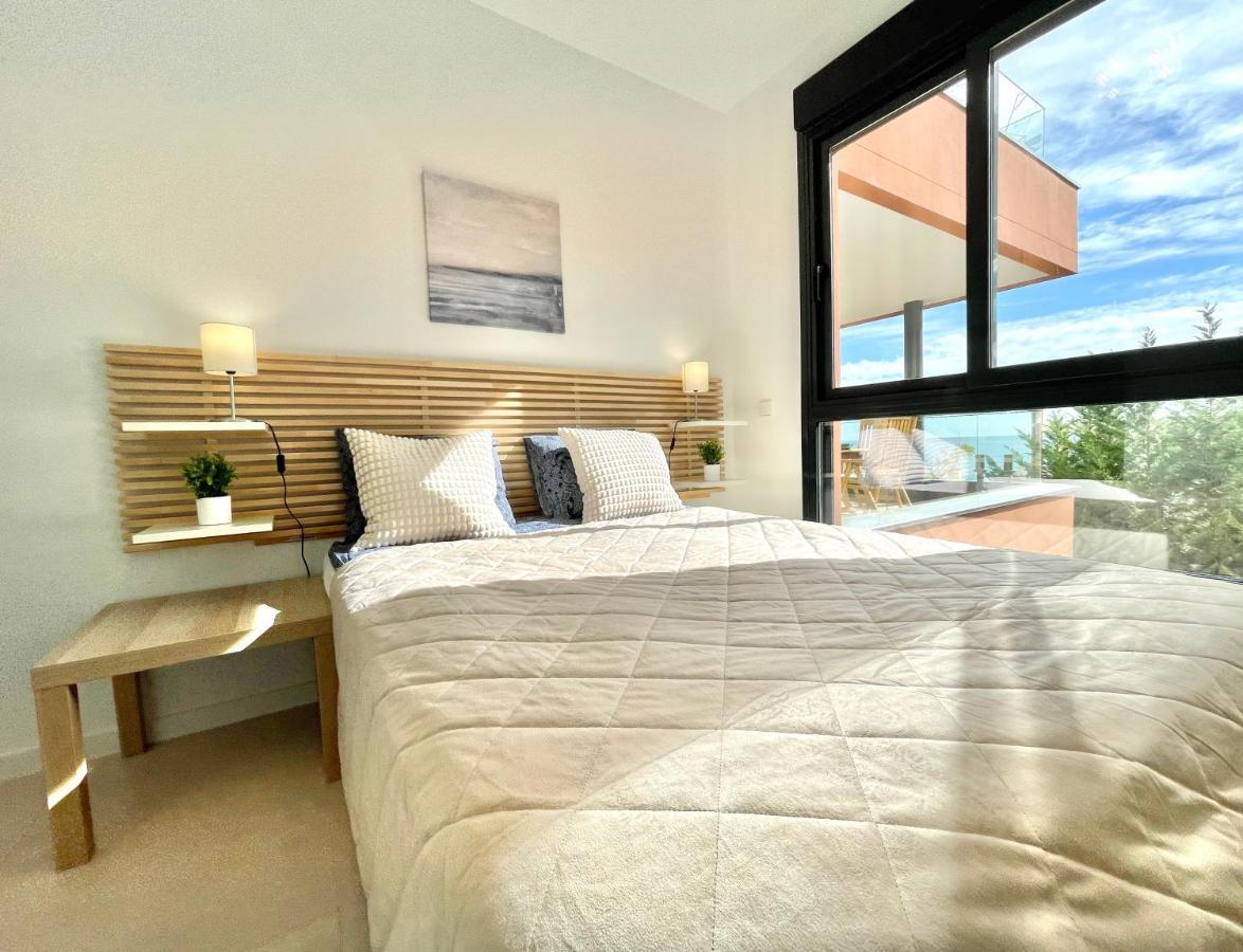 Luxury 3 Bedroom Apartment 300M From The Beach Fuengirola Exteriör bild